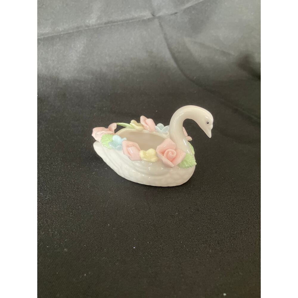 Vintage Ardalt Swan Pincushion Holder Pastel Ceramic Japan No Cushion